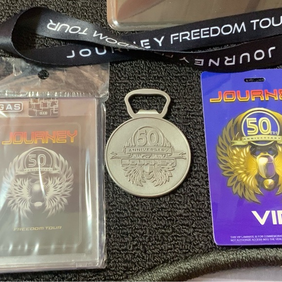 Journey 50th anniversary, freedom tour, VIP fan memorabilia pack. - Picture 4 of 7